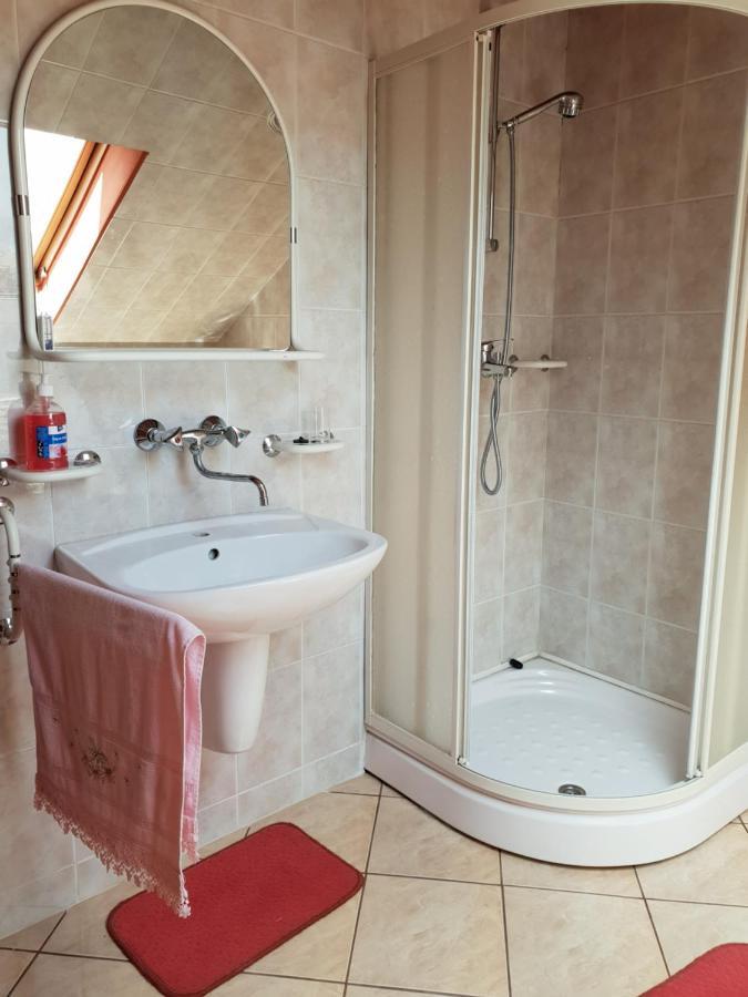Antal Apartmans Lunca De Sus Kulcsoshaz Gyimesfelsolok Exterior photo